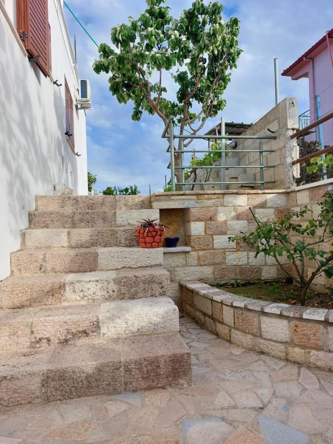 Guest House Gorani Berat Bagian luar foto