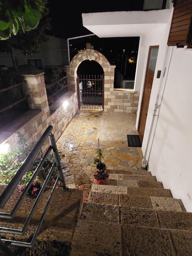 Guest House Gorani Berat Bagian luar foto