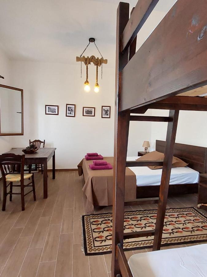 Guest House Gorani Berat Bagian luar foto