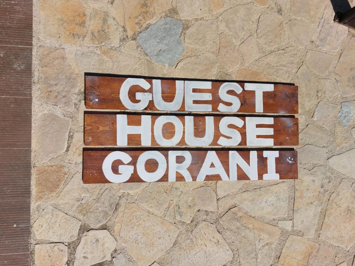 Guest House Gorani Berat Bagian luar foto