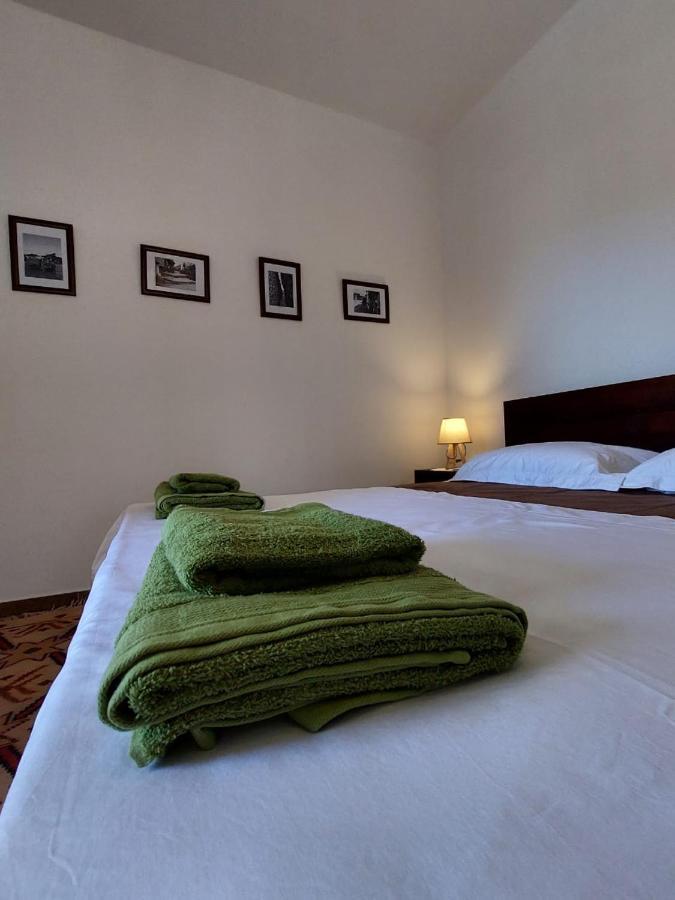 Guest House Gorani Berat Bagian luar foto