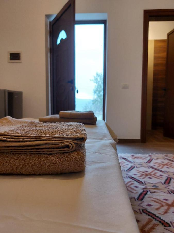Guest House Gorani Berat Bagian luar foto