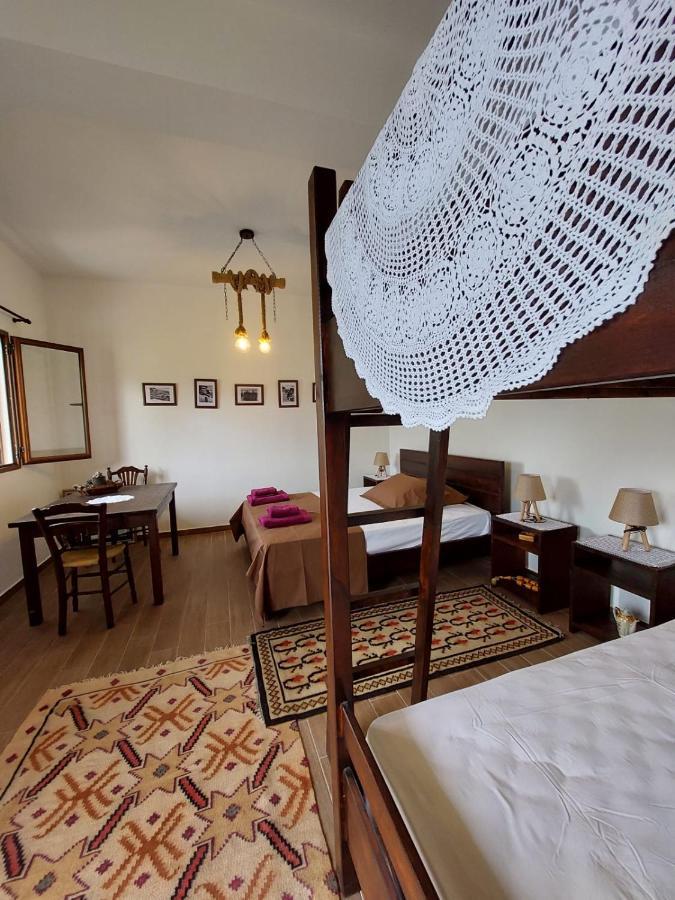 Guest House Gorani Berat Bagian luar foto