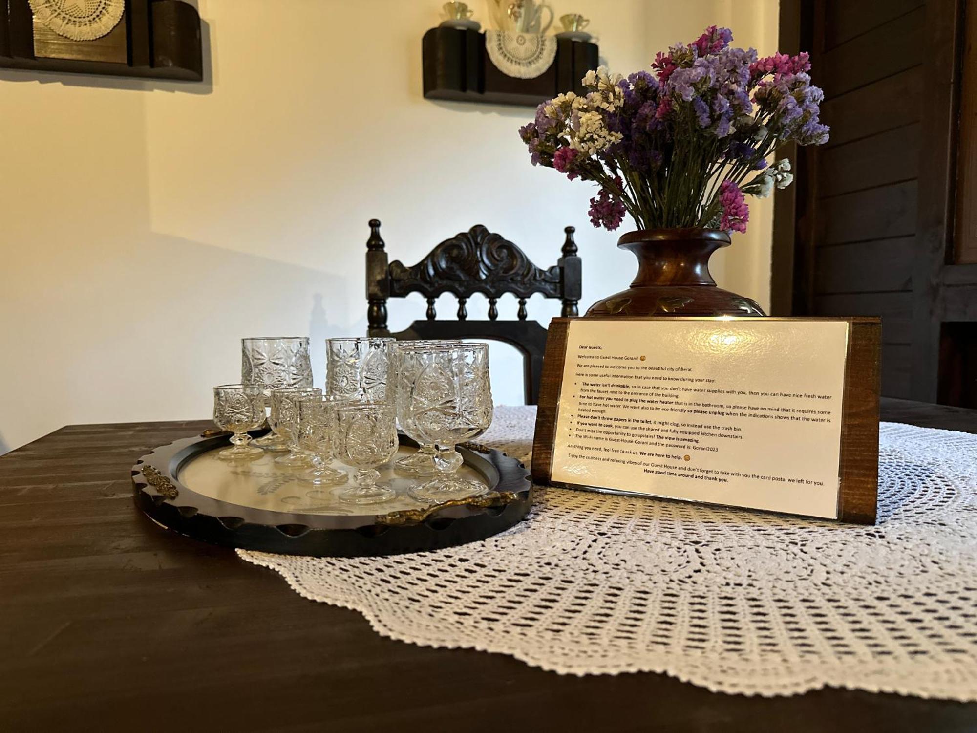 Guest House Gorani Berat Bagian luar foto