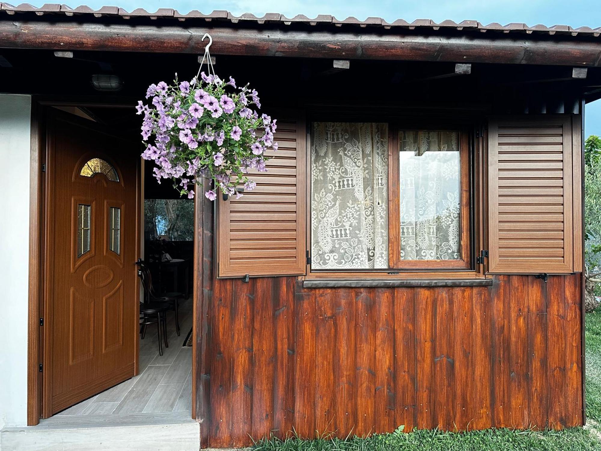 Guest House Gorani Berat Bagian luar foto